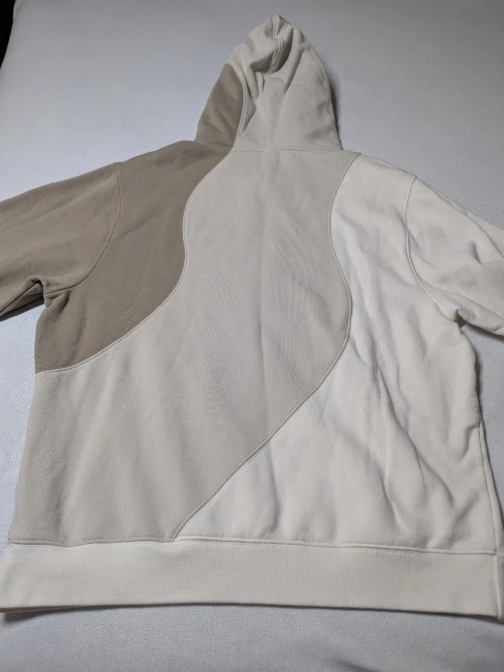 ALO Yoga Make Waves Hoodie - Size M/L